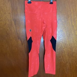 Under Armour Pink Camo heat gear legging